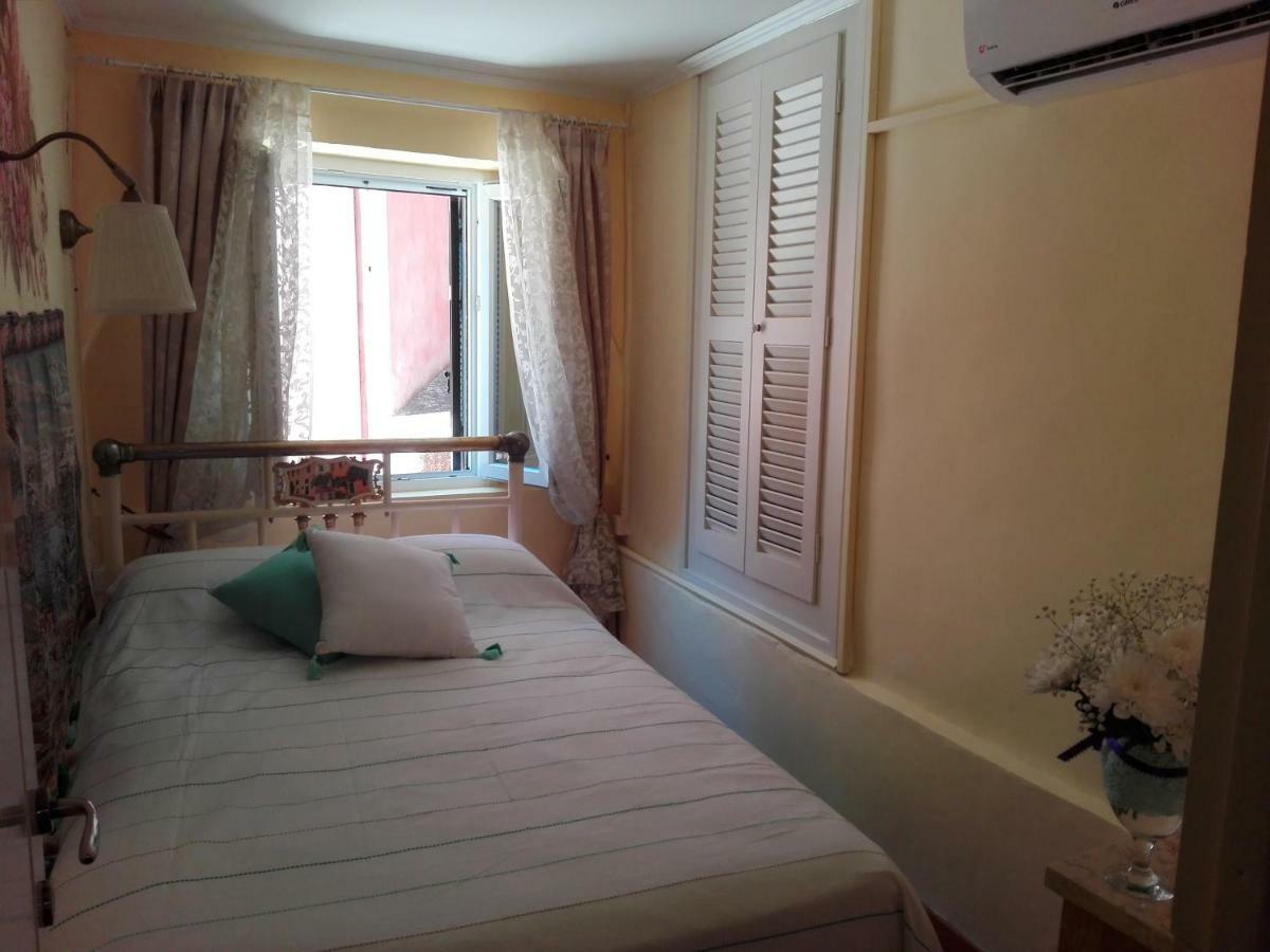 Venetian Well Cozy Apartment Corfu Old Town Exterior photo
